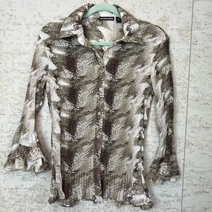 Whimsigoth Y2K Crinkle Top Tulip Sleeve Medium Essentials  Milano Square Buttons